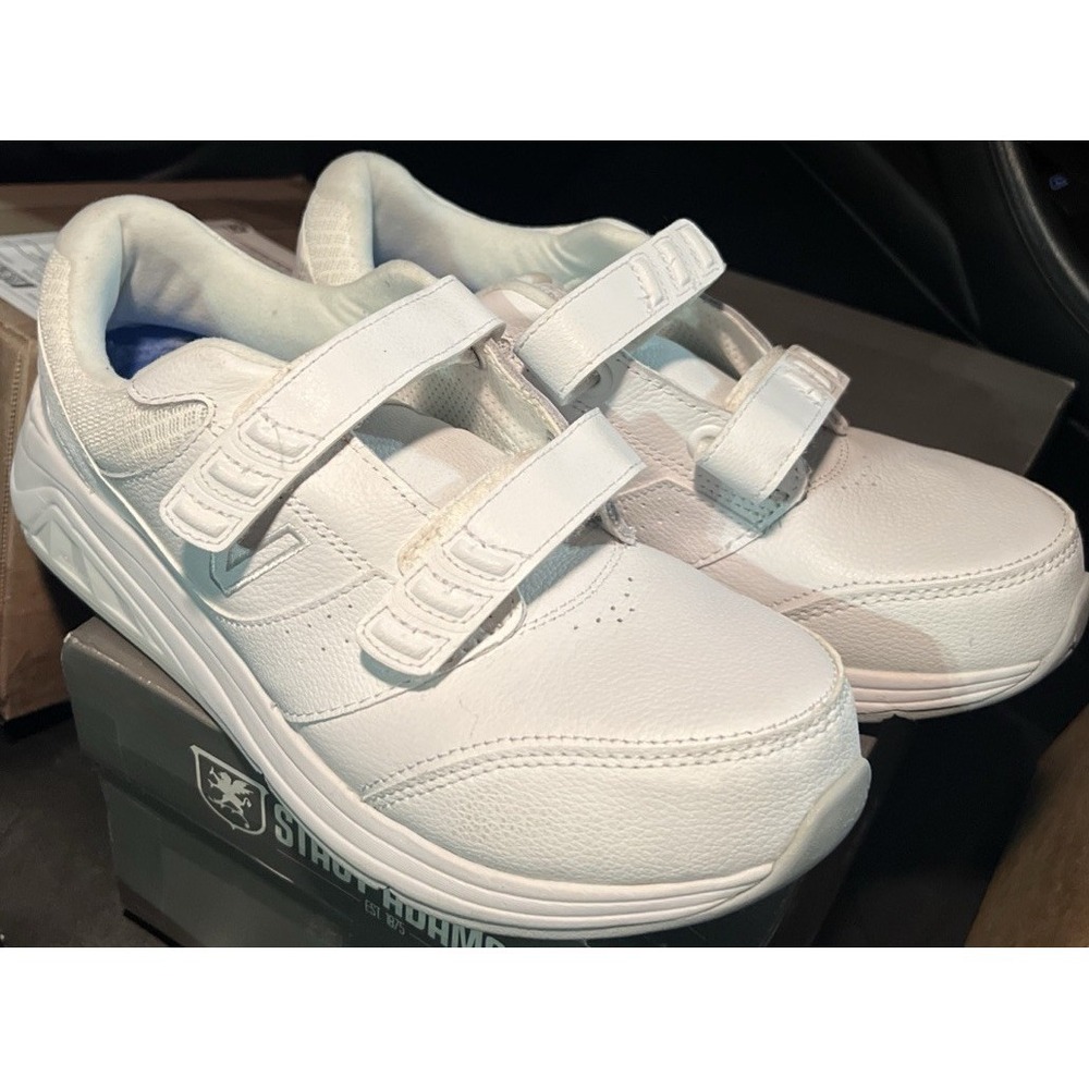 New Balance 928v2 Women's Walking All White Sneaker Size 9.5 Leather WW928HW2